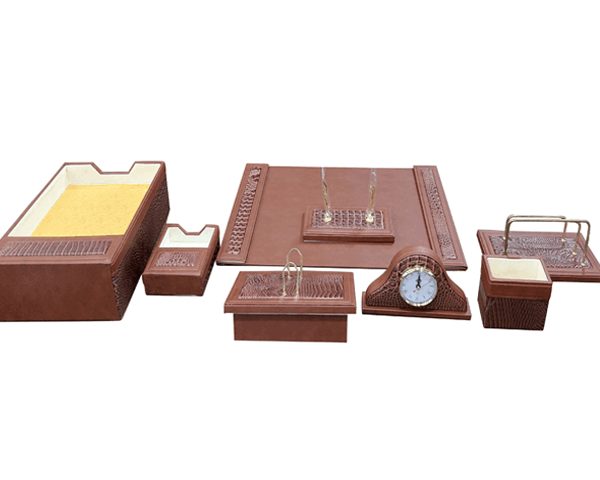PARURE DE BUREAU EN CUIR 10 PCS W-650-2 MARRON