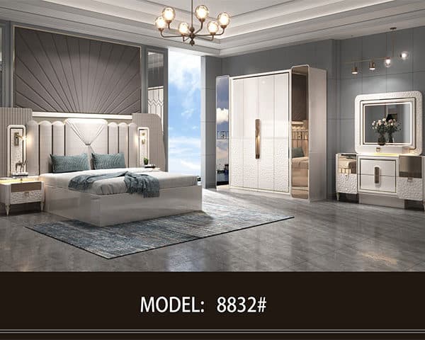 Chambre à Coucher Réf. 8832 – Blanc / Doré